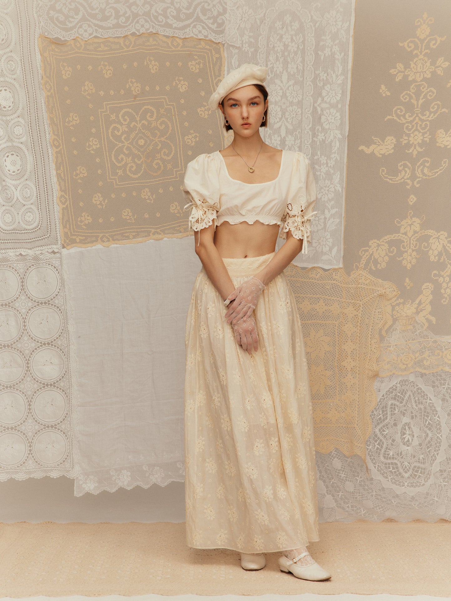 Cold-dyed square-necked cropped top