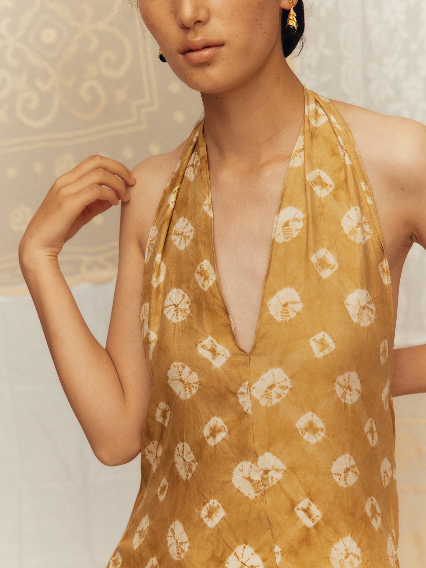 Tie-dye floral halter neck dress
